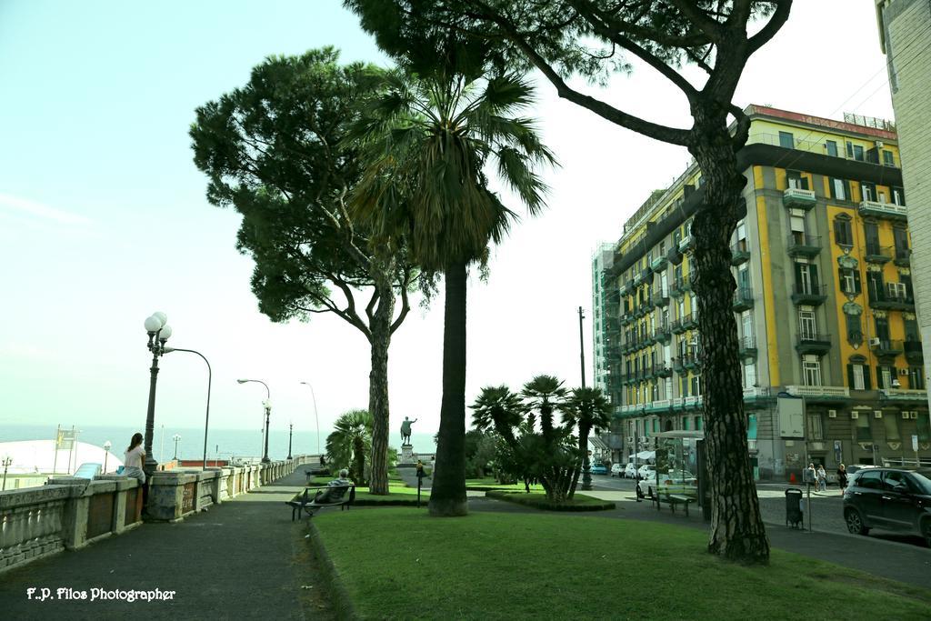 Well Come - Santa Lucia Naples Exterior photo